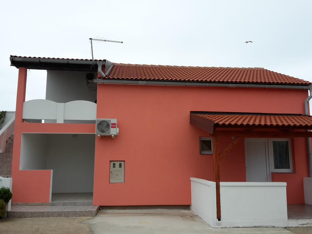 Apartments Marko Vir Bagian luar foto