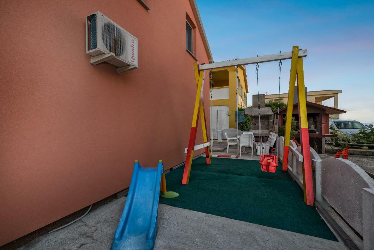 Apartments Marko Vir Bagian luar foto